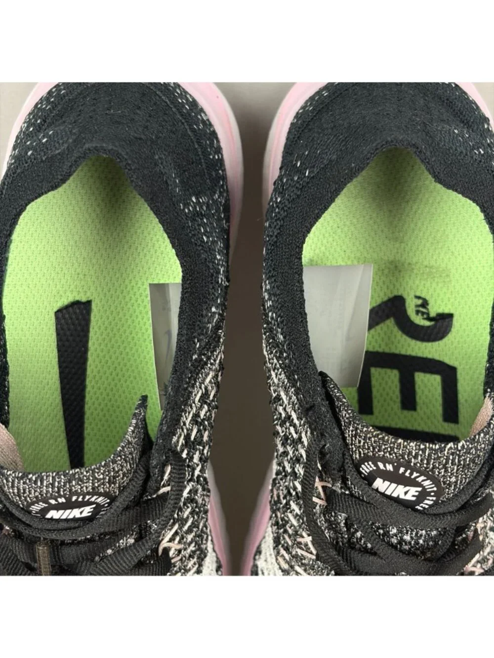 Nike Free RN Flyknit 2018 Athletic Running Shoes Womens 7.5 Black Pink Low Top